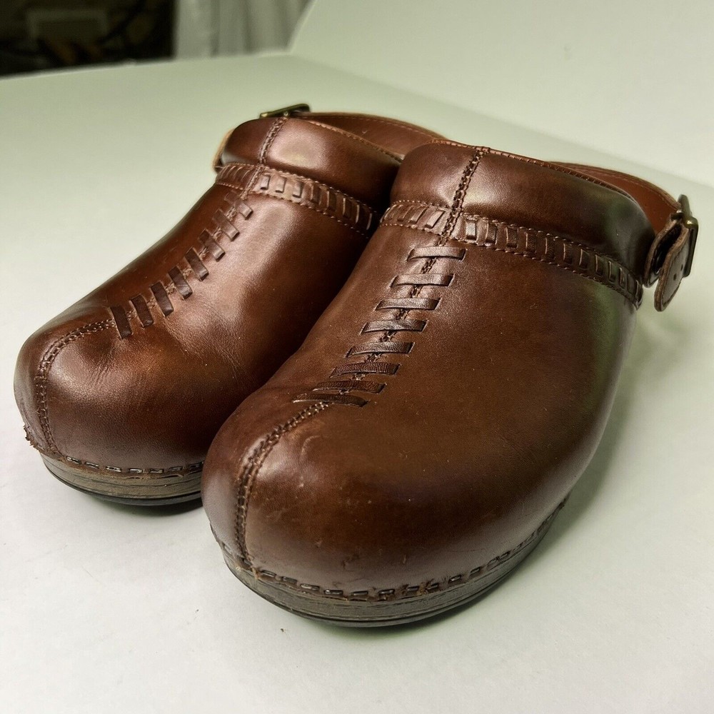 Dansko Women’s Clogs Slip Ons Brown Leather Ankle Strap Weave Braid Size 39